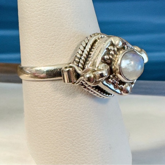 Jewelry - Labradorite Poison Sterling Silver Ring (8.5)